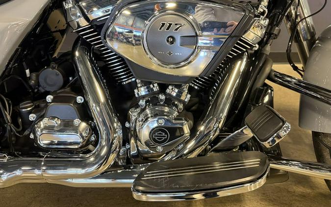 2026 Harley-Davidson Street Glide FLHX