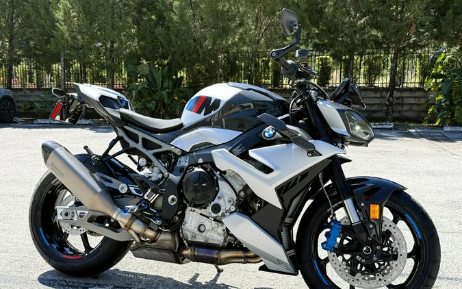 2026 BMW M 1000 R