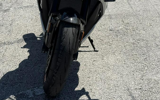 2026 BMW M 1000 R