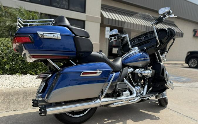 2017 Harley-Davidson Ultra Limited SUP BLU/BLT SLV W/PINSTRIPE