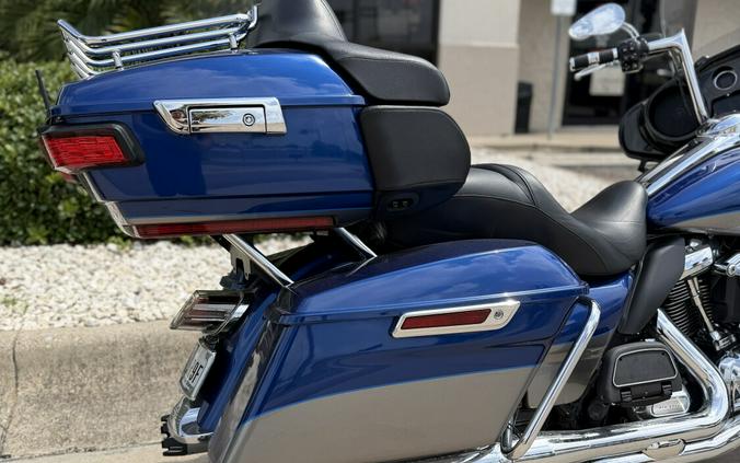 2017 Harley-Davidson Ultra Limited SUP BLU/BLT SLV W/PINSTRIPE