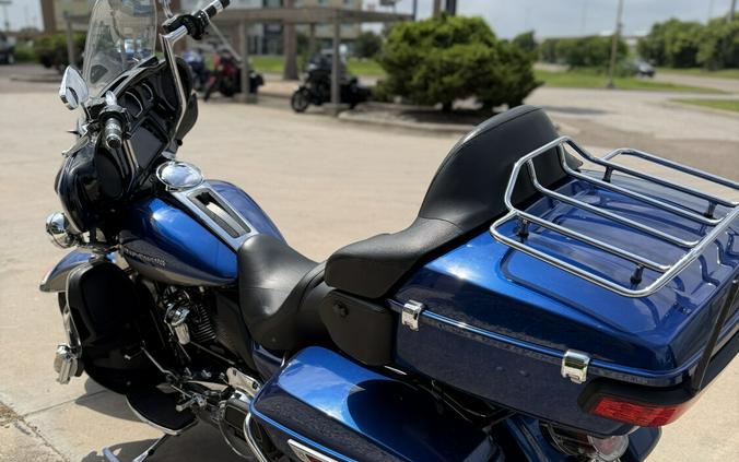 2017 Harley-Davidson Ultra Limited SUP BLU/BLT SLV W/PINSTRIPE