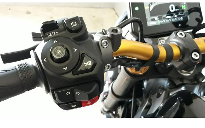 2025 XSR900 - Yamaha