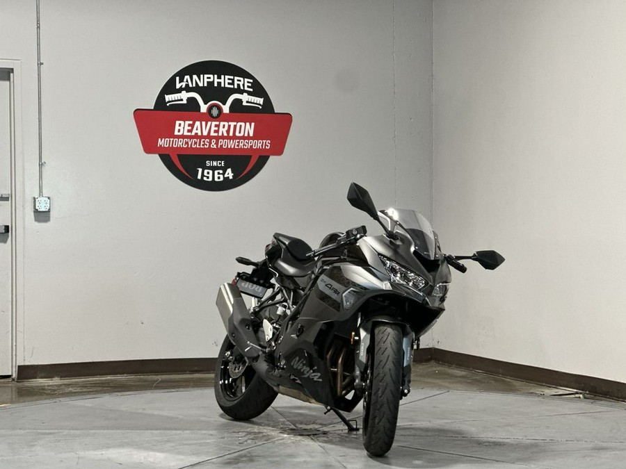 2026 Kawasaki Ninja® ZX™-4RR ABS