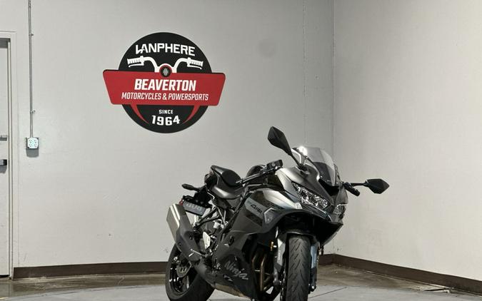 2026 Kawasaki Ninja® ZX™-4RR ABS