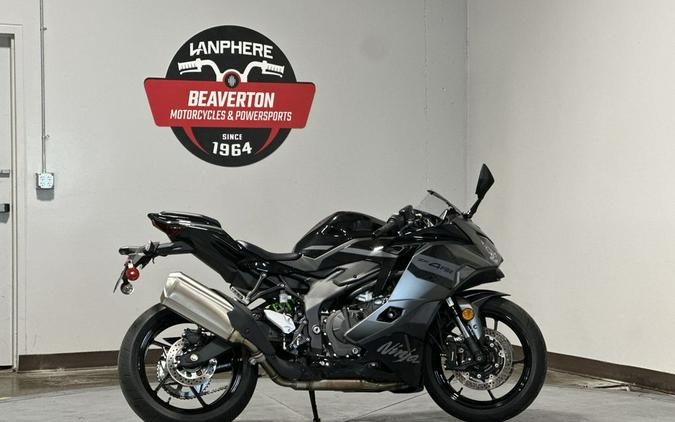 2026 Kawasaki Ninja® ZX™-4RR ABS