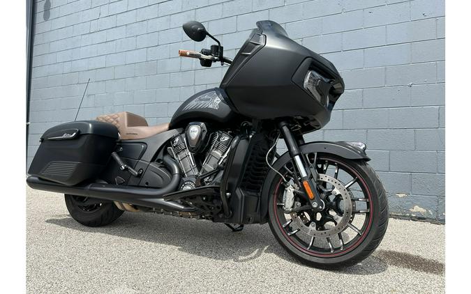 2022 Indian Motorcycle CHALLENGER DARK HORSE