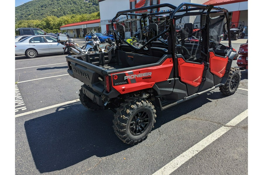 2025 Honda Pioneer 1000-6 Crew Deluxe
