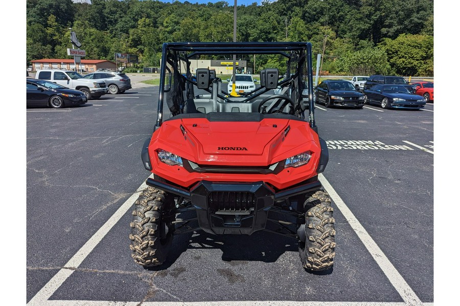 2025 Honda Pioneer 1000-6 Crew Deluxe