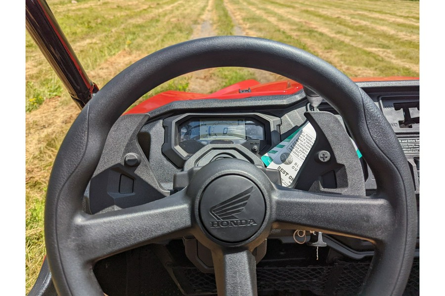 2025 Honda Pioneer 1000-6 Crew Deluxe