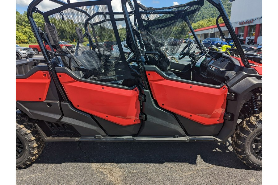 2025 Honda Pioneer 1000-6 Crew Deluxe