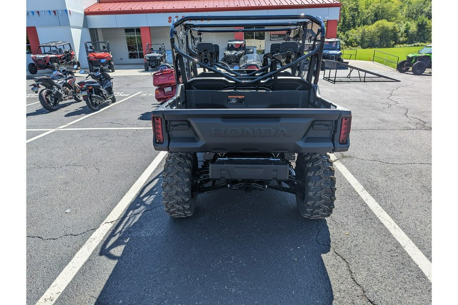 2025 Honda Pioneer 1000-6 Crew Deluxe