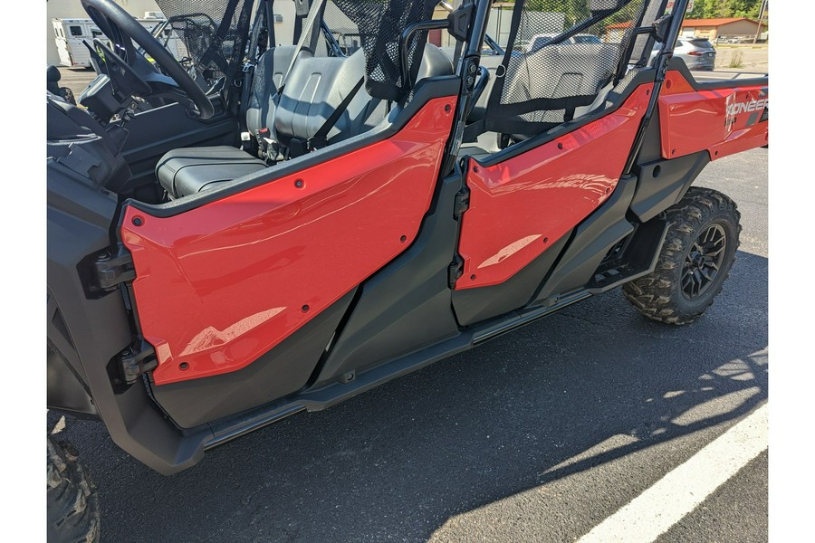 2025 Honda Pioneer 1000-6 Crew Deluxe
