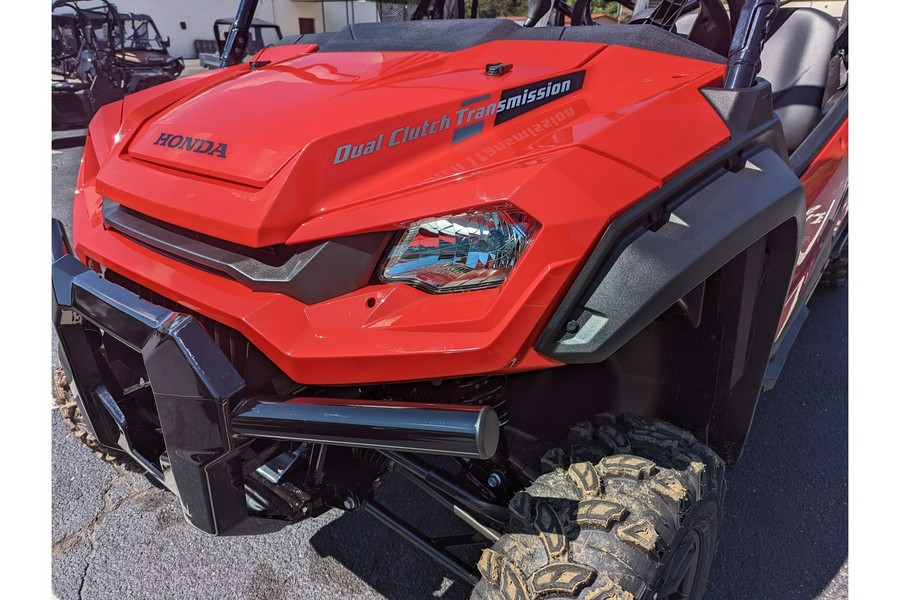 2025 Honda Pioneer 1000-6 Crew Deluxe