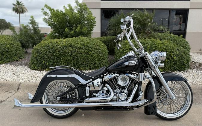 2022 Harley-Davidson Heritage Classic 114 Vivid Black (Black Finish w/Cast Wheels)