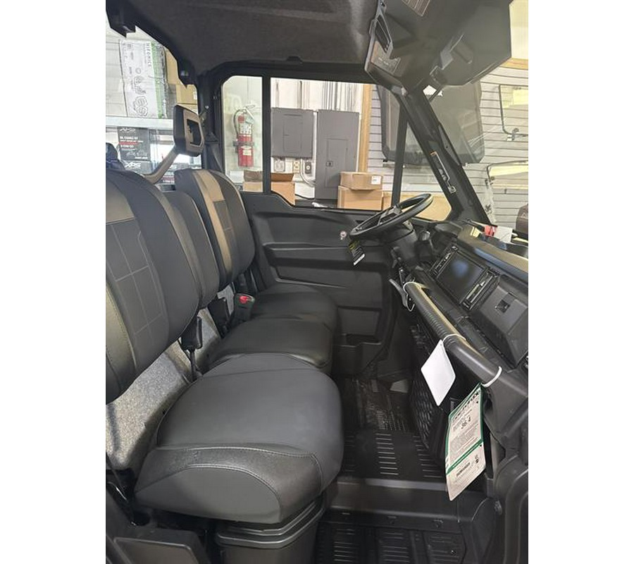 2026 Can-Am Defender XT CAB HD11