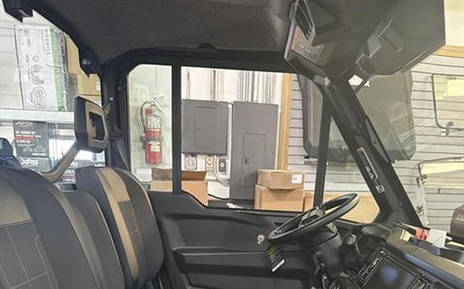 2026 Can-Am Defender XT CAB HD11