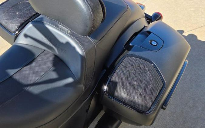 2021 Indian Motorcycle Chieftain® Dark Horse®