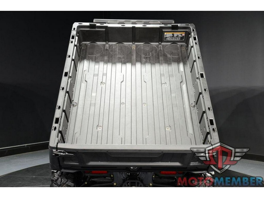 2025 Can-Am Defender 6x6 Limited HD10