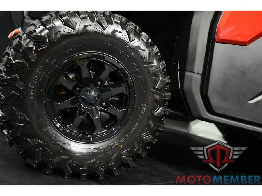 2025 Can-Am Defender 6x6 Limited HD10
