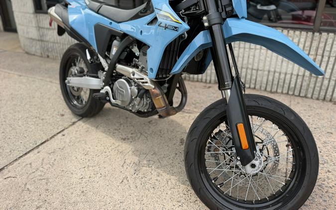 2025 Suzuki Motor of America Inc. DR-Z4SM