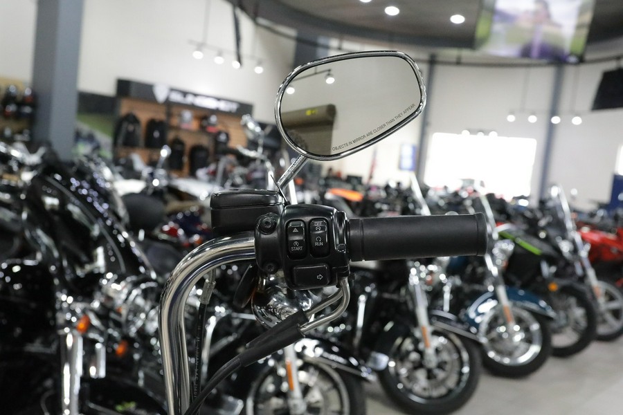 2015 Harley-Davidson® DYNA STREET BOB