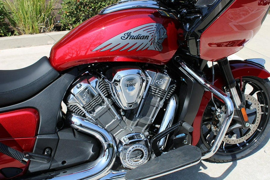 2024 Indian Motorcycle® Challenger® Limited with PowerBand Audio Package Sunset Red Metallic