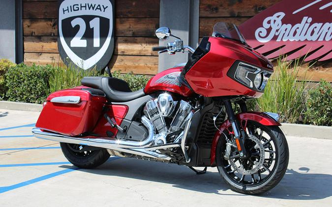 2024 Indian Motorcycle® Challenger® Limited with PowerBand Audio Package Sunset Red Metallic