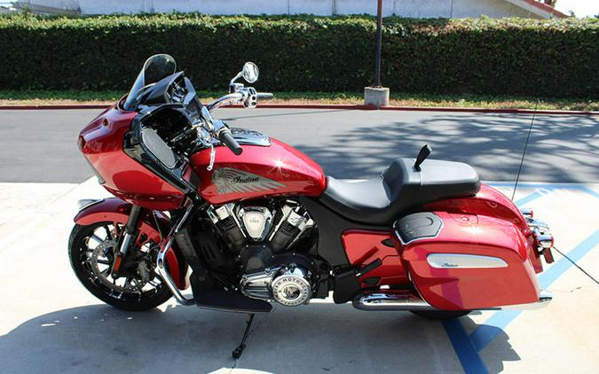 2024 Indian Motorcycle® Challenger® Limited with PowerBand Audio Package Sunset Red Metallic