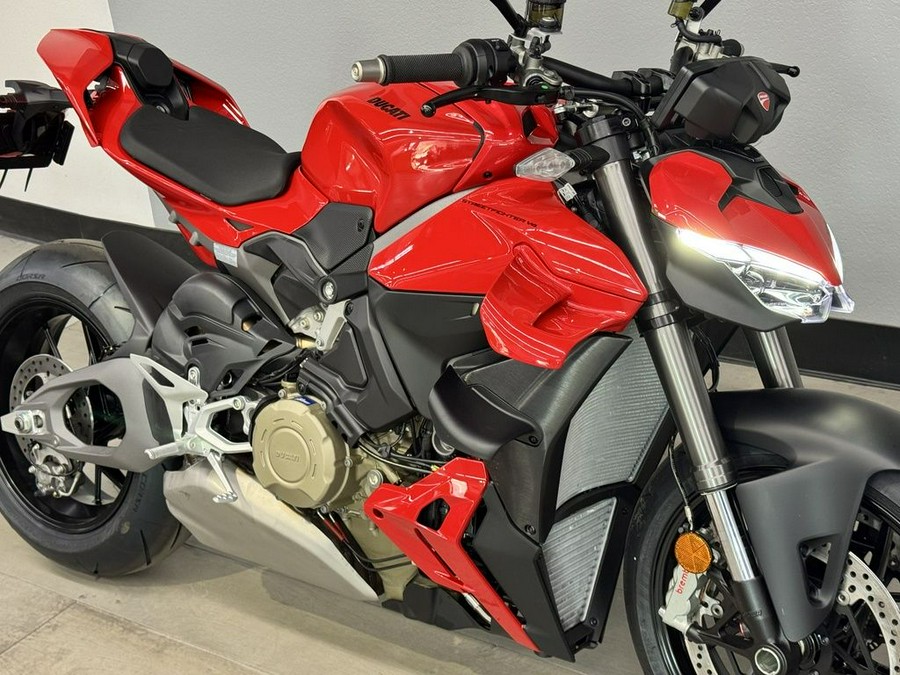 2025 Ducati Streetfighter V4 Ducati Red