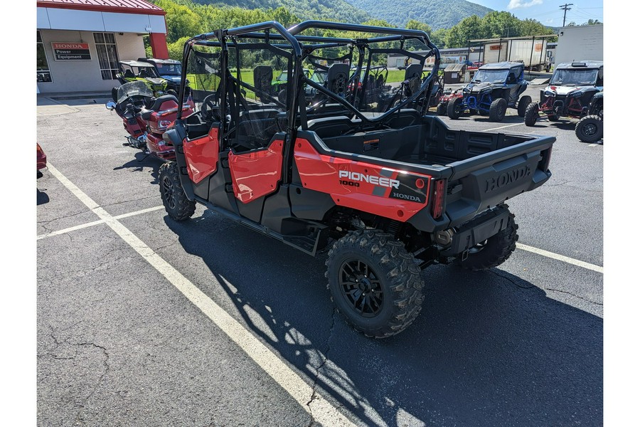 2025 Honda Pioneer 1000-6 Crew Deluxe