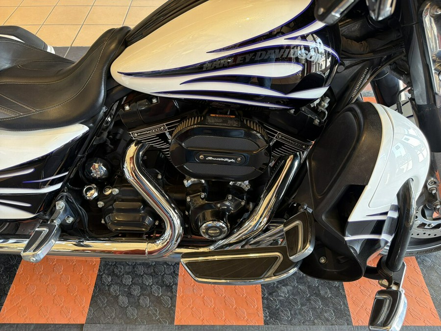FLHXSE 2016 CVO™ Street Glide®