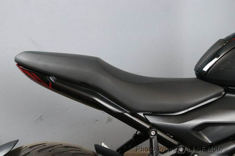 2026 Triumph Trident 660 Triple Tribute