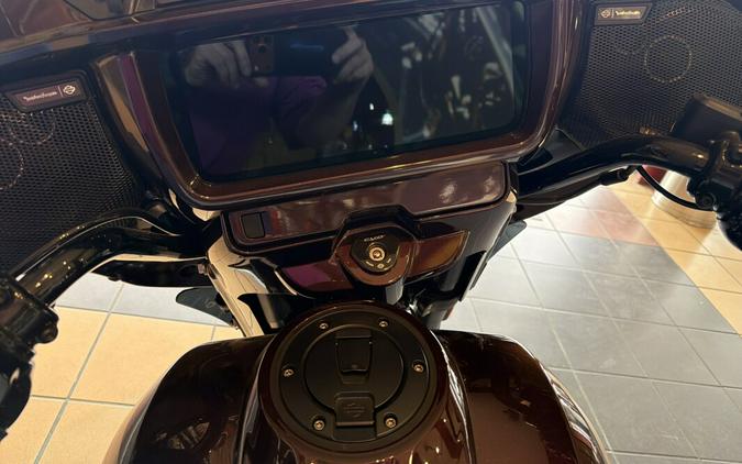 FLHXSE 2024 CVO™ Street Glide®