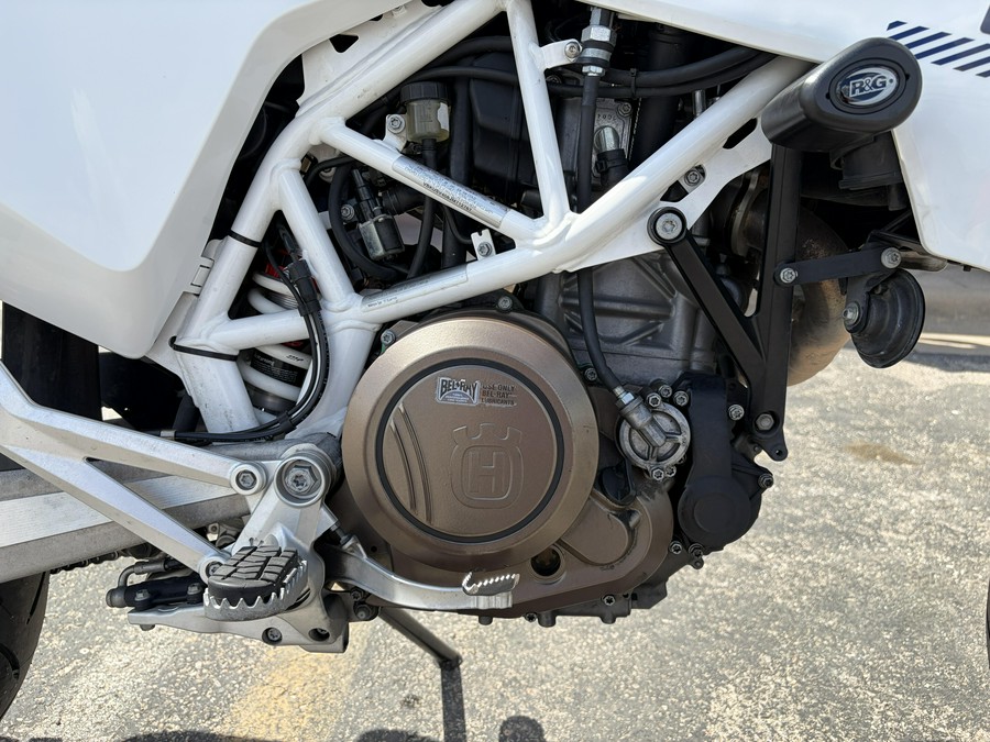 2018 Husqvarna Supermoto 701