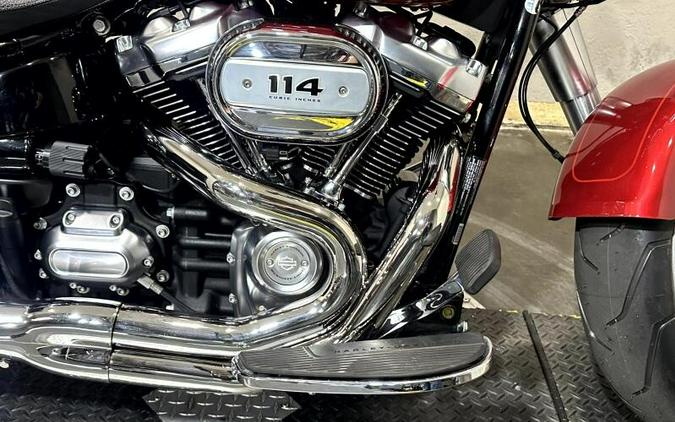 2019 Harley-Davidson® Fat Boy® 114 WICKED RED W/PINSTRIPE