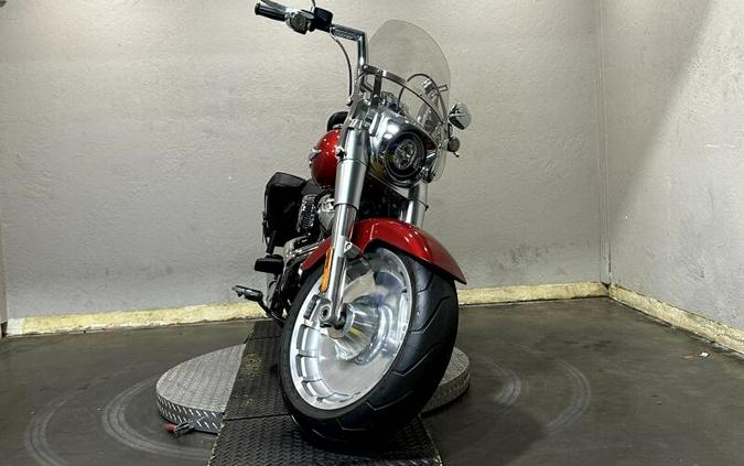 2019 Harley-Davidson® Fat Boy® 114 WICKED RED W/PINSTRIPE