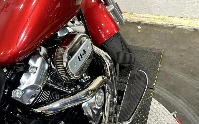 2019 Harley-Davidson® Fat Boy® 114 WICKED RED W/PINSTRIPE