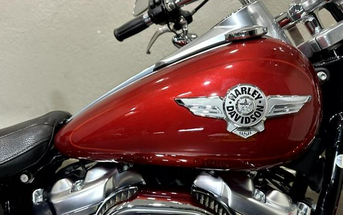 2019 Harley-Davidson® Fat Boy® 114 WICKED RED W/PINSTRIPE