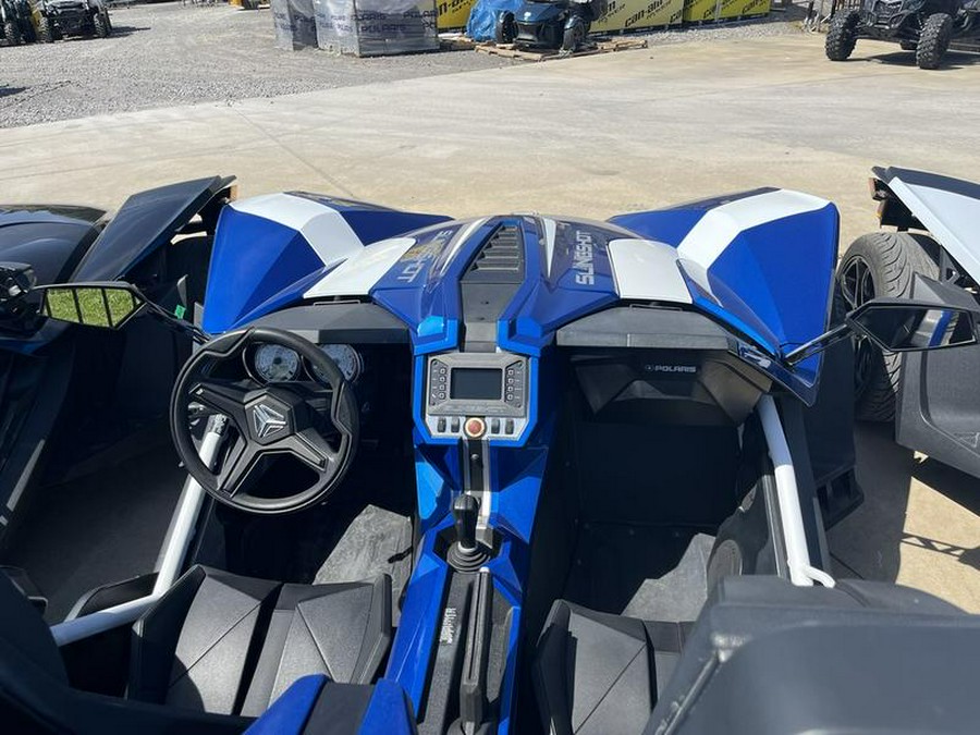 2016 Polaris Slingshot® Reverse Trike SL LE Blue Fire