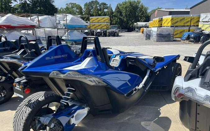 2016 Polaris Slingshot® Reverse Trike SL LE Blue Fire