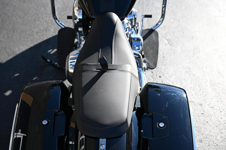 2024 Indian Motorcycle® Chieftain® Limited Black Metallic