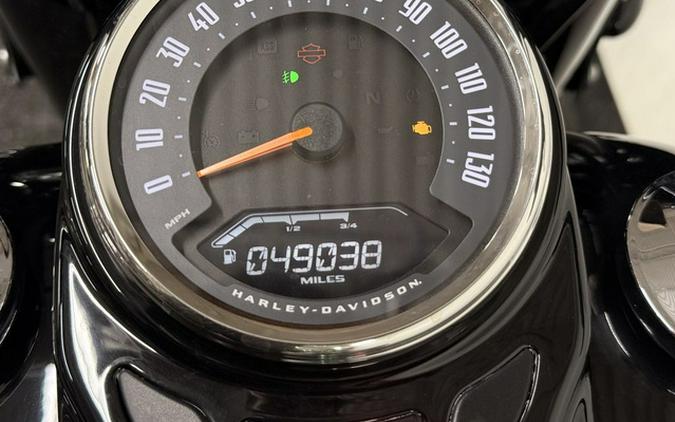 2020 Harley-Davidson Softail FLHC - Heritage Classic