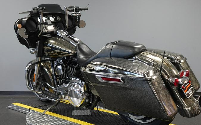 2016 Harley-Davidson Street Glide FLHXS