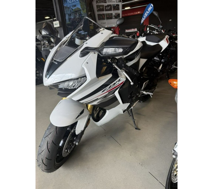 2026 Honda CBR1000RR Base