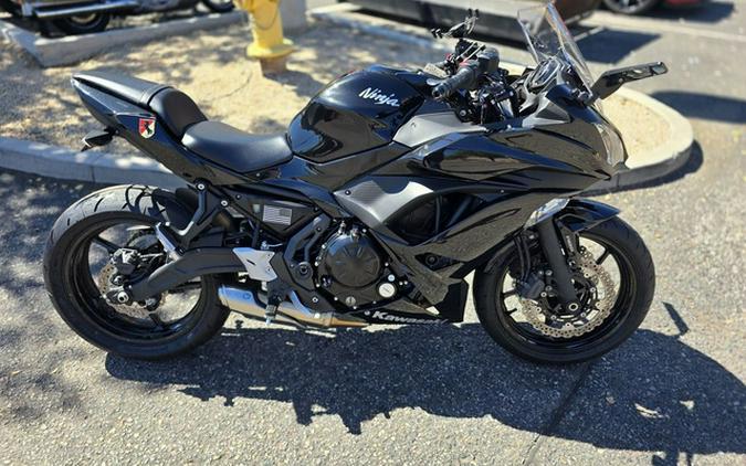 2019 Kawasaki Ninja 650 ABS Metallic Spark Black