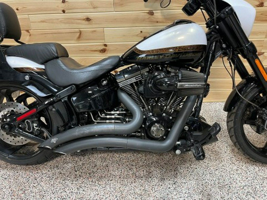 2016 Harley-Davidson CVO™ Pro Street Breakout®