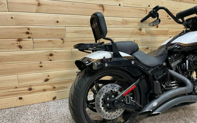 2016 Harley-Davidson CVO™ Pro Street Breakout®