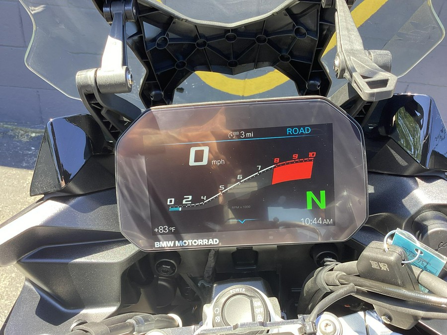 2026 BMW F 900 XR