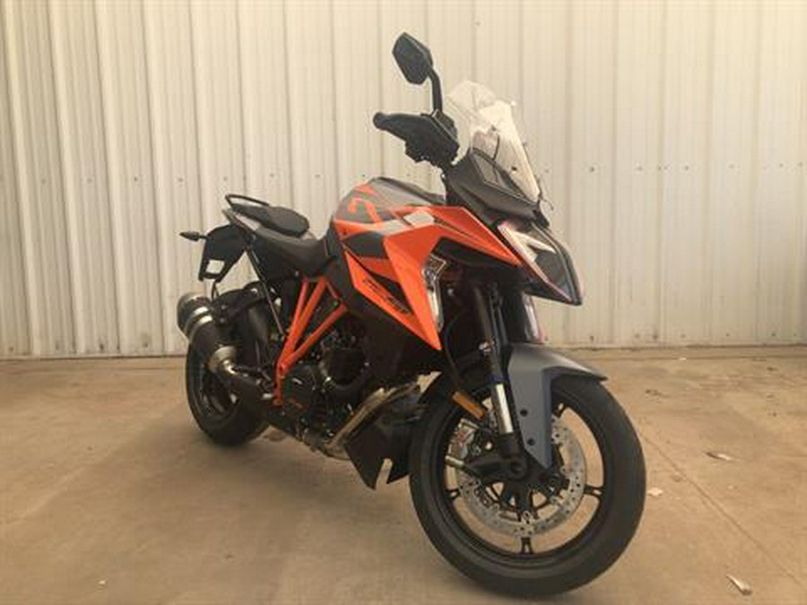 2023 KTM 1290 Super Duke GT